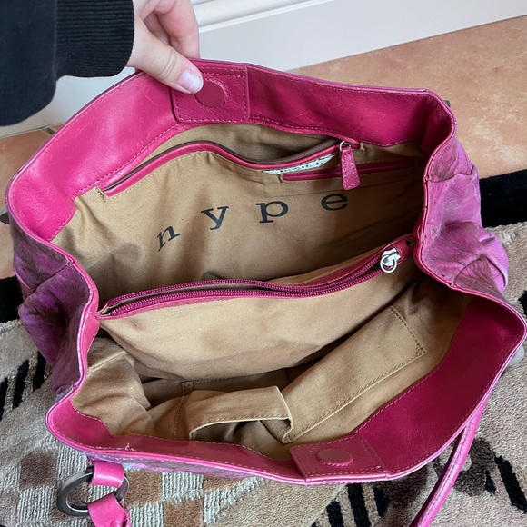 Pink bag!! - Picture 2 of 5